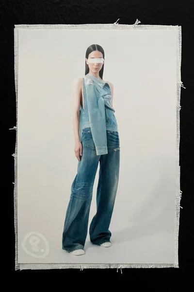 Look 32